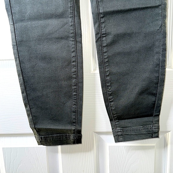 NWT - In motion cropped pants (JUNIPER) various sizes available!!! NEW - 🥰 - Picture 5 of 11